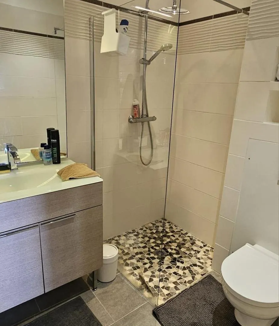 רוקברון-סור-ארז'נס Maisonette Vue Mer 180 - Terrasse & Jardin צרפת